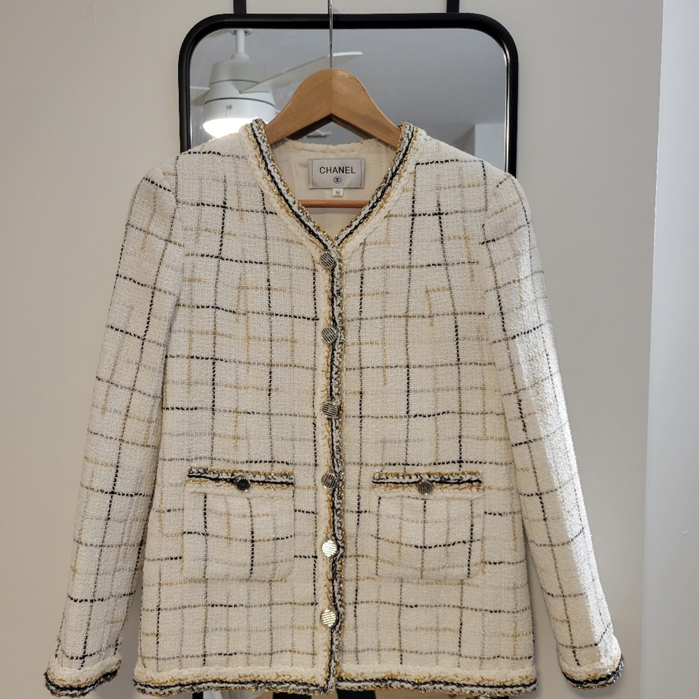 Chanel blazer beige gold tweed size 36